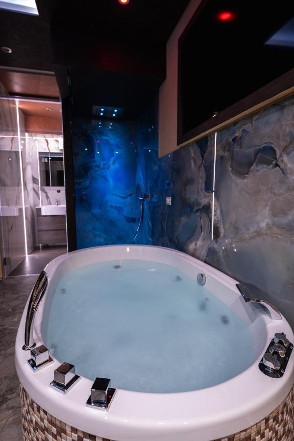 Garda Fantasy Paradise Silver O Gold Desenzano del Garda Dış mekan fotoğraf